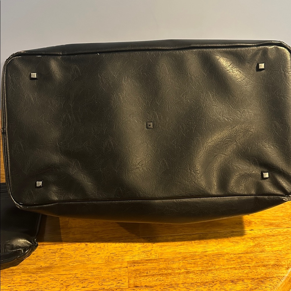 Beis Weekender Bag - Picture 10 of 11